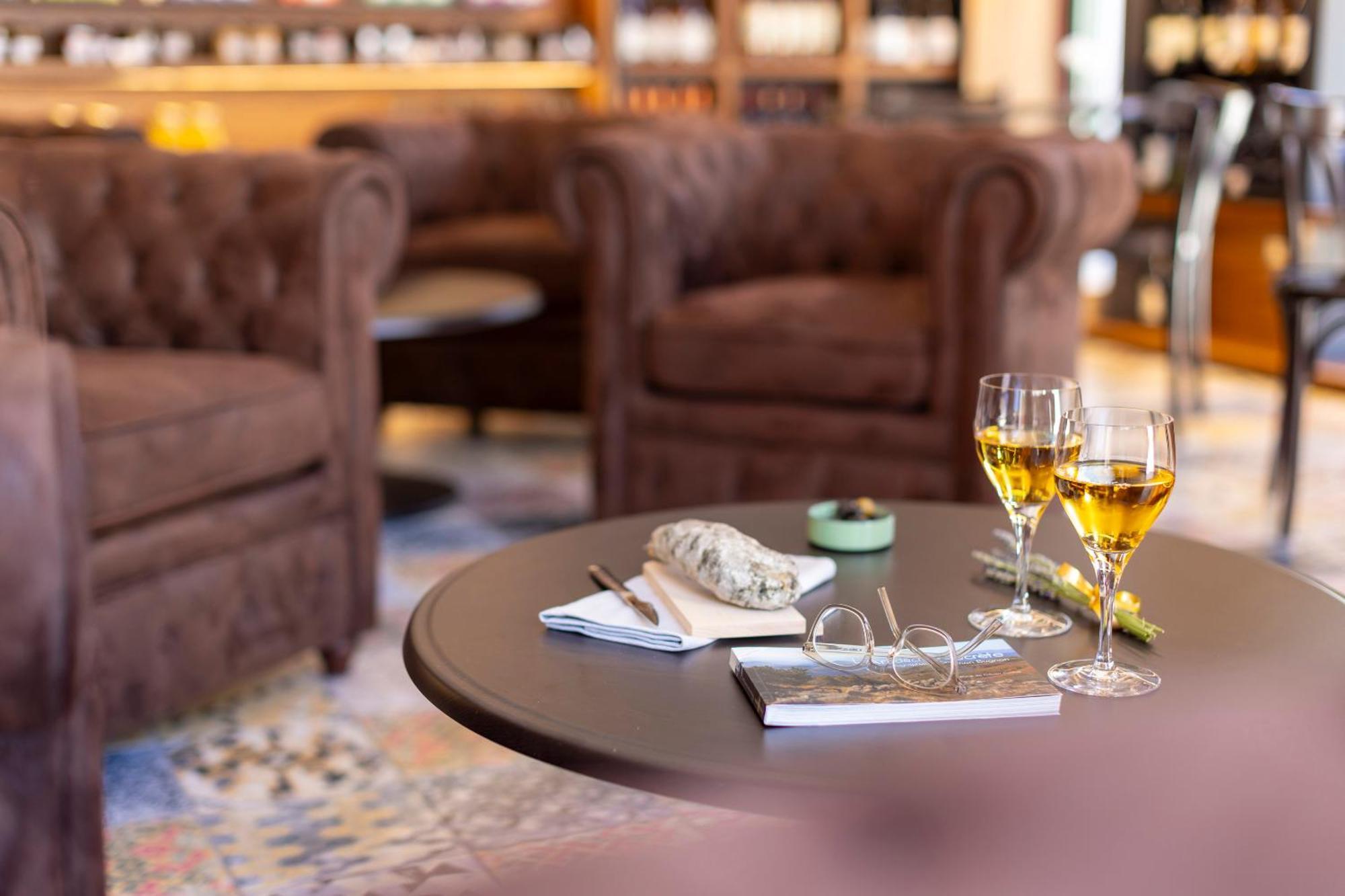 Logis Auberge Les Murets Hotel Restaurant Spa Chandolas Kültér fotó